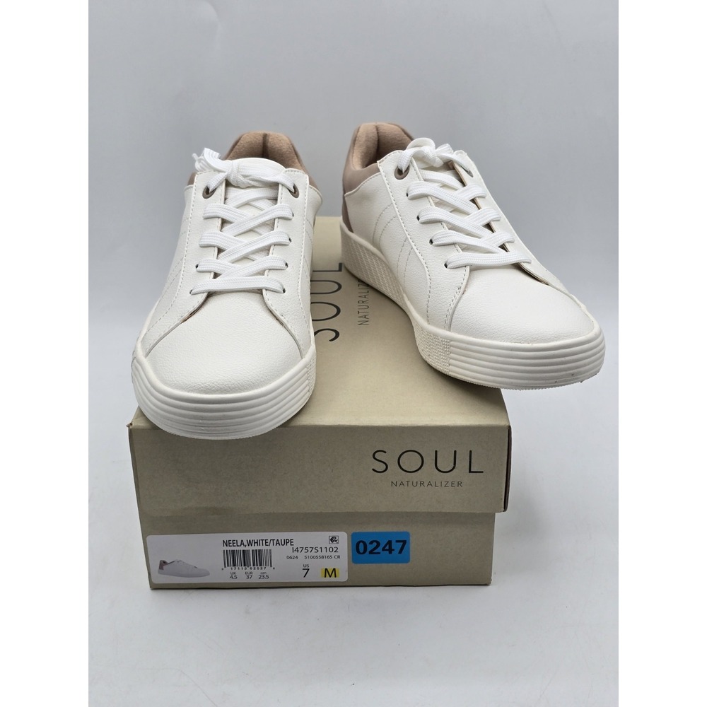SOUL by Naturalizer Women's Neela Lace Up Sneaker - Size‎ 7 M